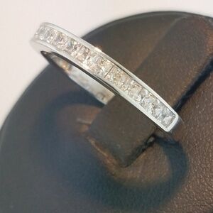 14k White Gold Princess cut Wedding Band